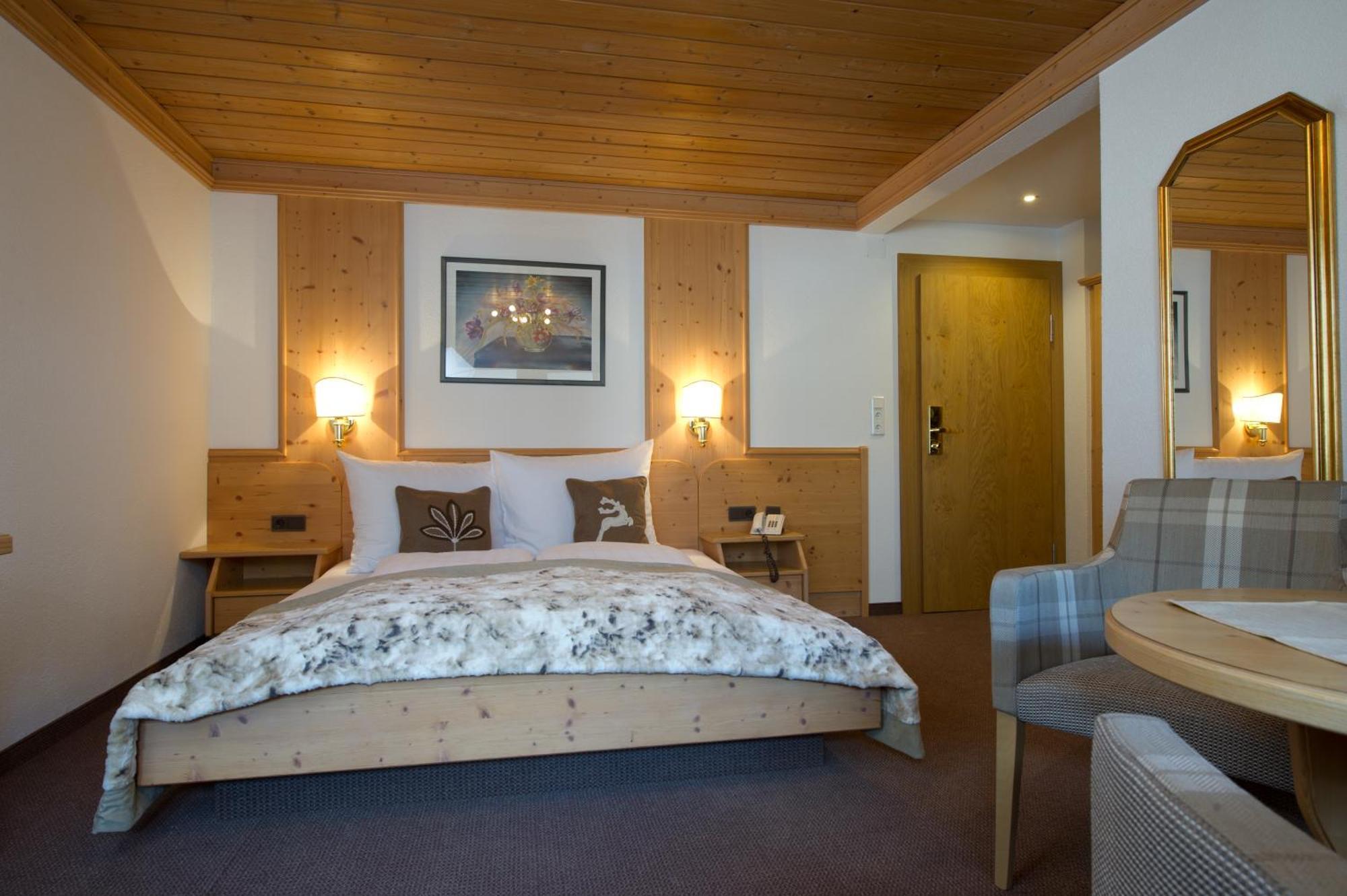 Hotel Maria Theresia Ischgl Rum bild